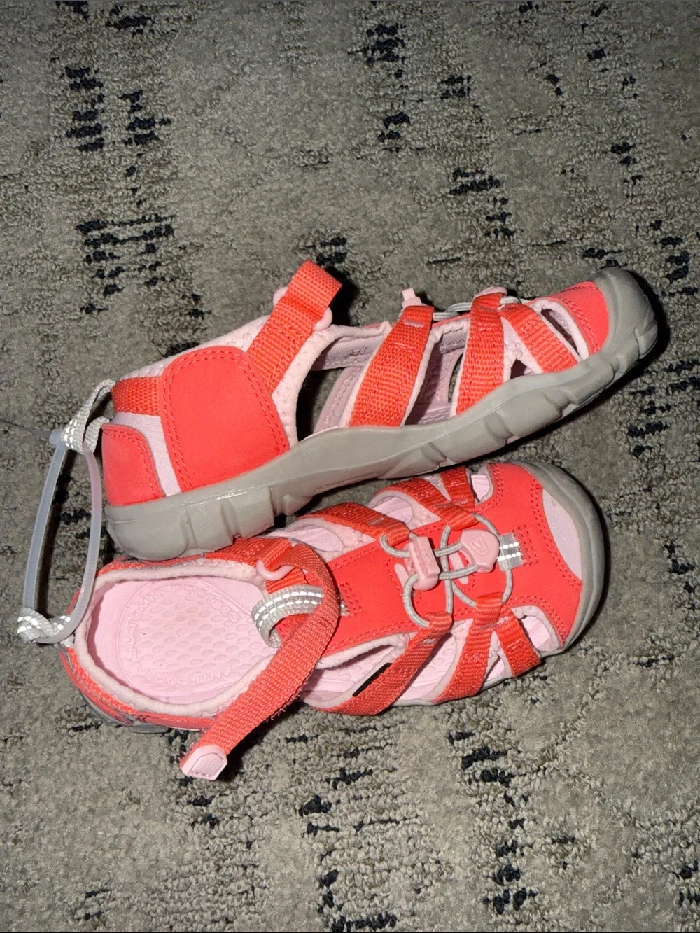 KEEN kids Seacamp II CNX Water Friendly Sandal sz 13 like-new